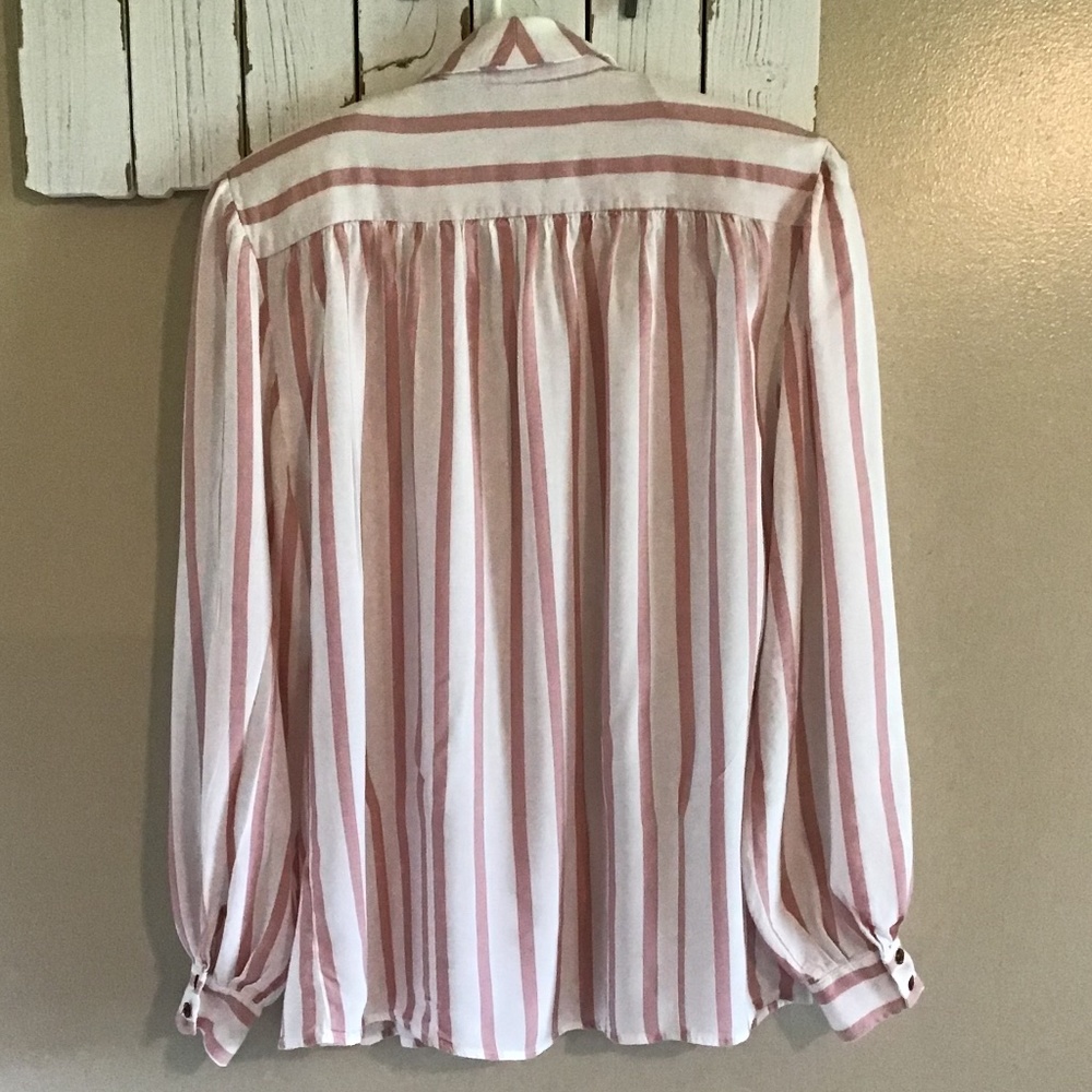 Outback Red Blouse - Picture 2 of 7